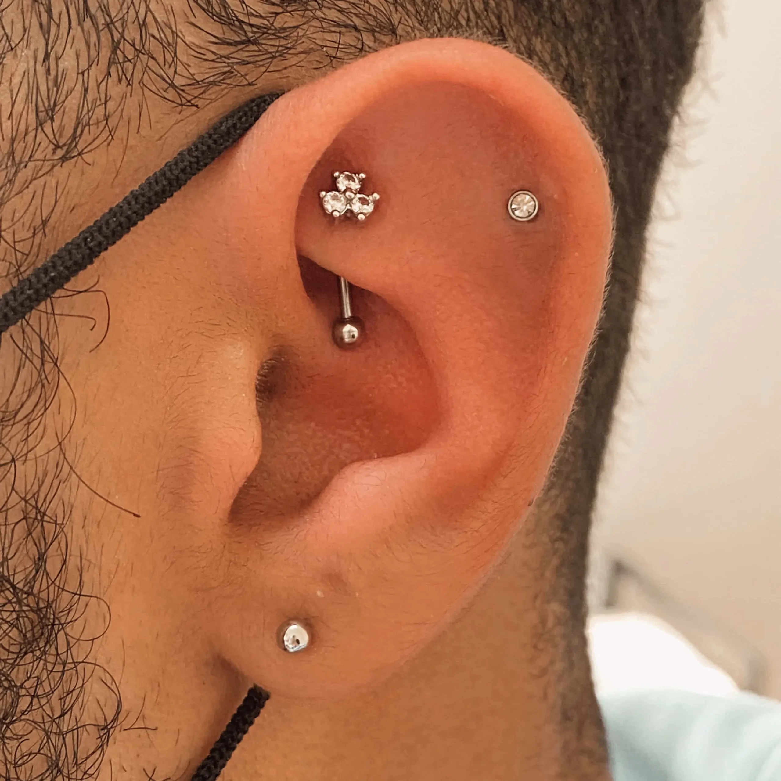Ear Piercing Ideas For Round Face Men [2025]